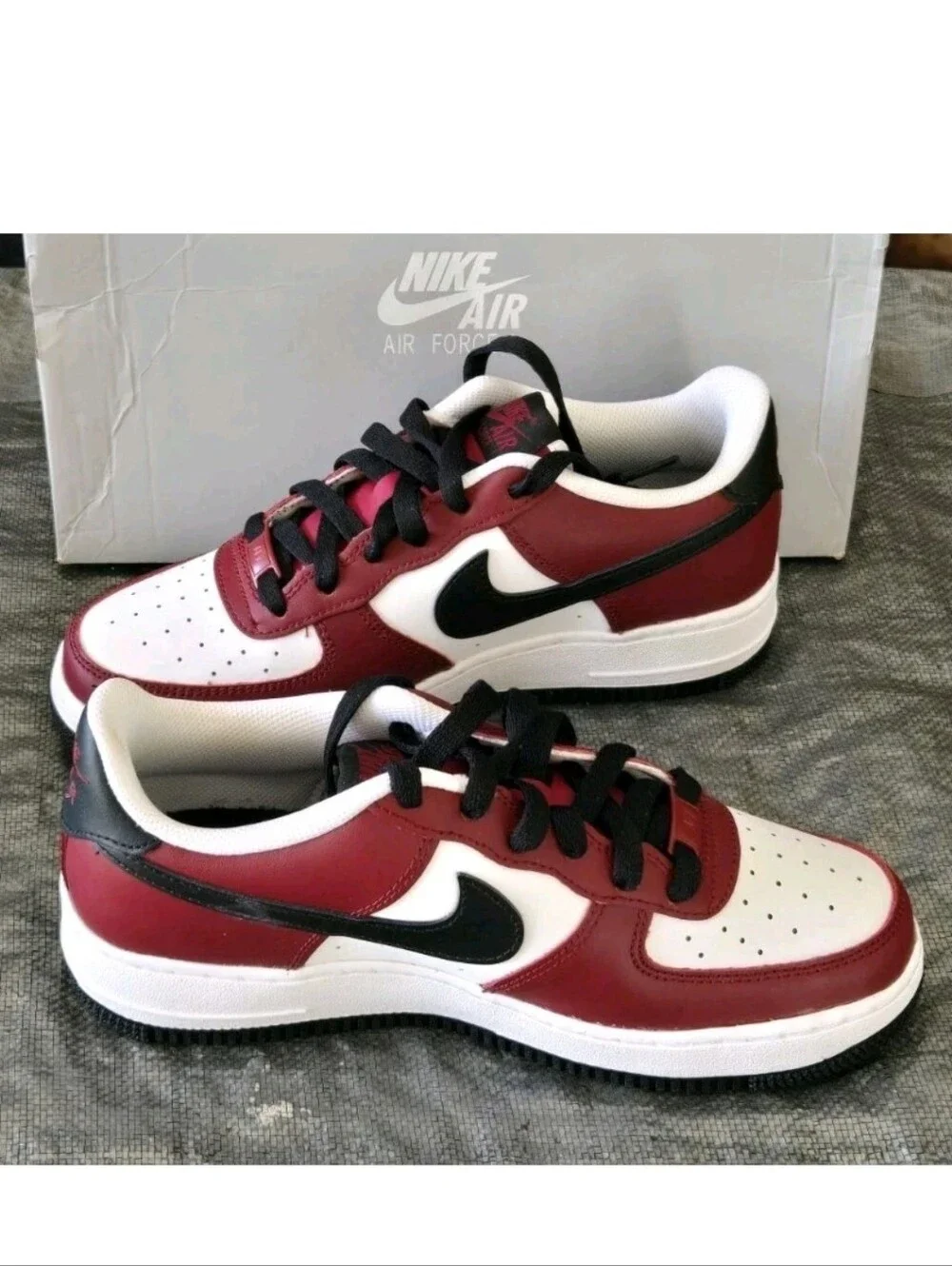 Nike Air Force 1 Low LV8 Team Red GS Size 6 Youth
